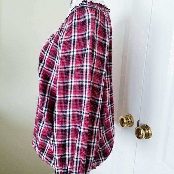 2 for $25 Jessica Simpson Red & Black Blouse - Picture 3 of 6